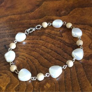 Simulated pearl and wood bead link bracelet
